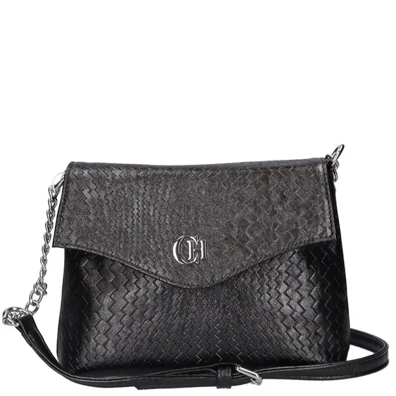 Finoman mintázott fekete alkalmi válltáska mágneses áthajtóval és ezüstszínű kiegészítőkkel előlnézet